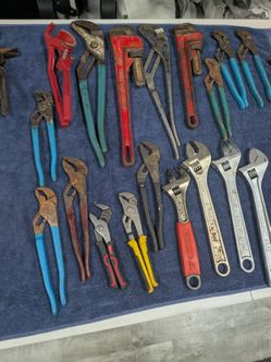 Large Plumbing Tool Lot – Pipe Wrenches, Pliers & Adjustable Wrenches