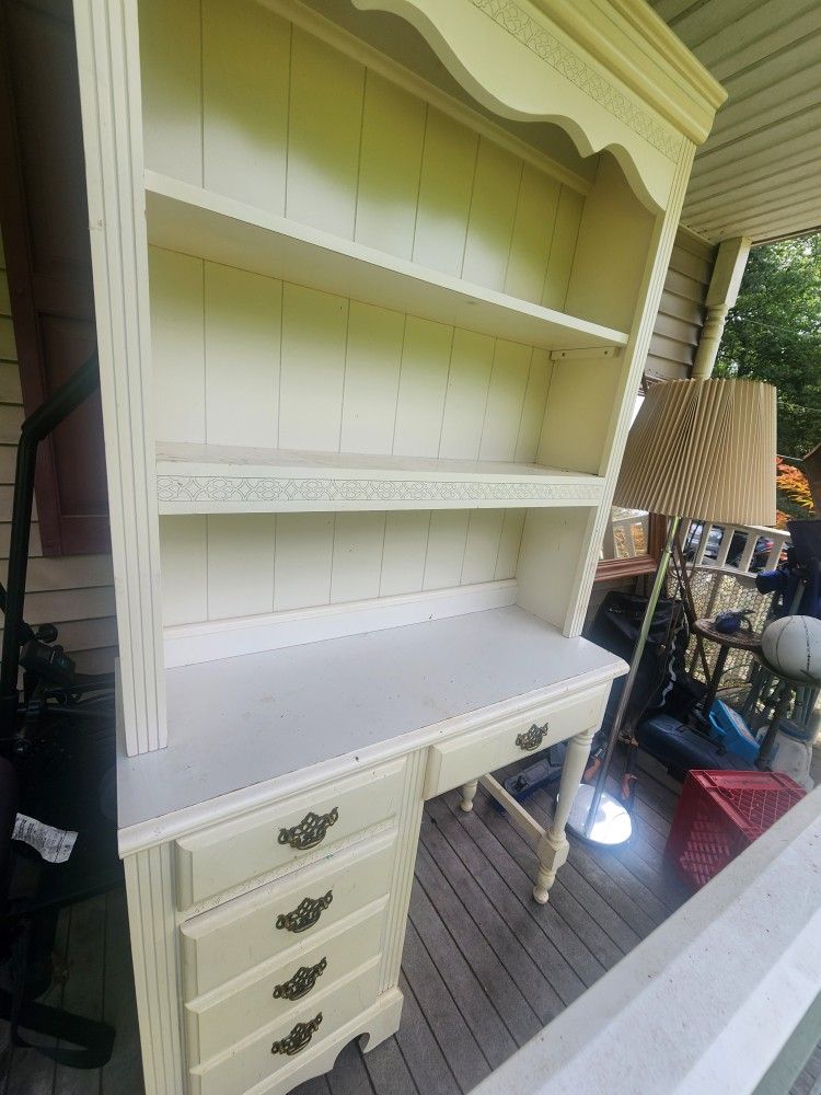 Free Desk