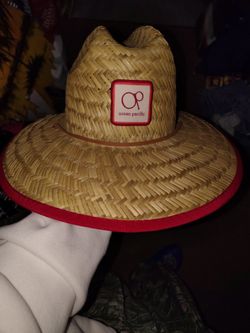 Straw Hat 