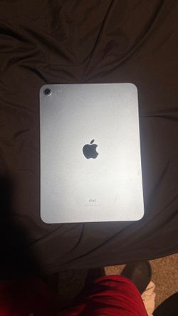 iPad 10th gen