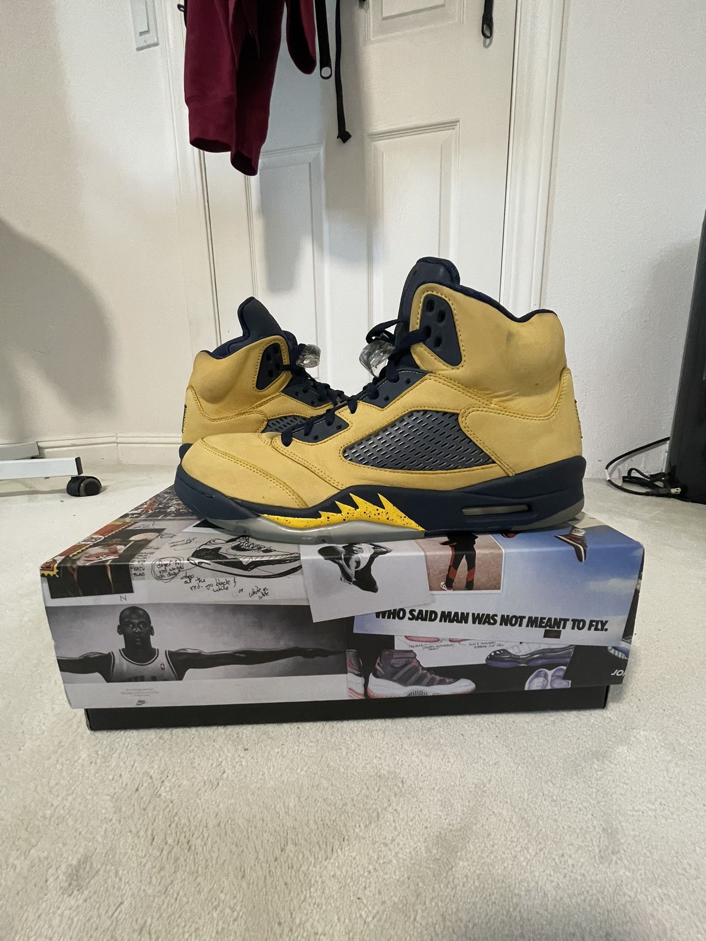 Jordan 5 ‘Michigan’ SZ11.5