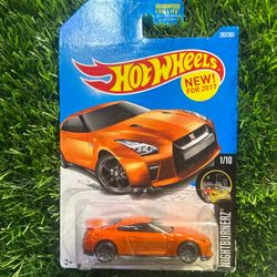 2017 Orange Hot Wheels Nissan GT-R Nightburstz #HotWheels #GT-R