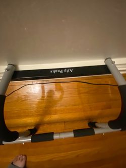 Pull up bar