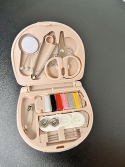 Min Travel Sewing Kit