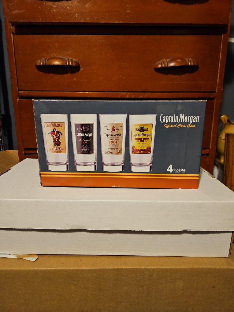 Captain Morgan 4 piece Glass Set