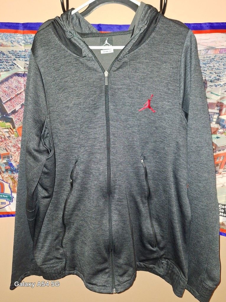 Nike Mens Jordan Flight Fleece Full Zip Jacket Hoodie Gray 688525 It says 2X3XI think it's a extra large. Just have to try on see the fits $45