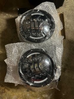 Brand New 2 Pack 7 Inch Round LED Halo Headlights with DRL & Amber Turn Signal