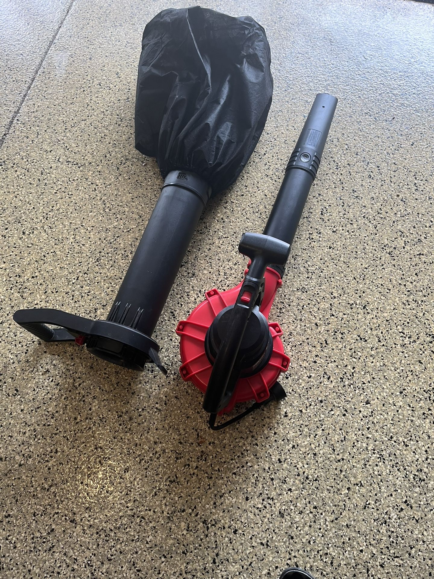 Leaf Blower And Vacuum Combination