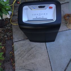 $5 document shredder paper shredder cross cut