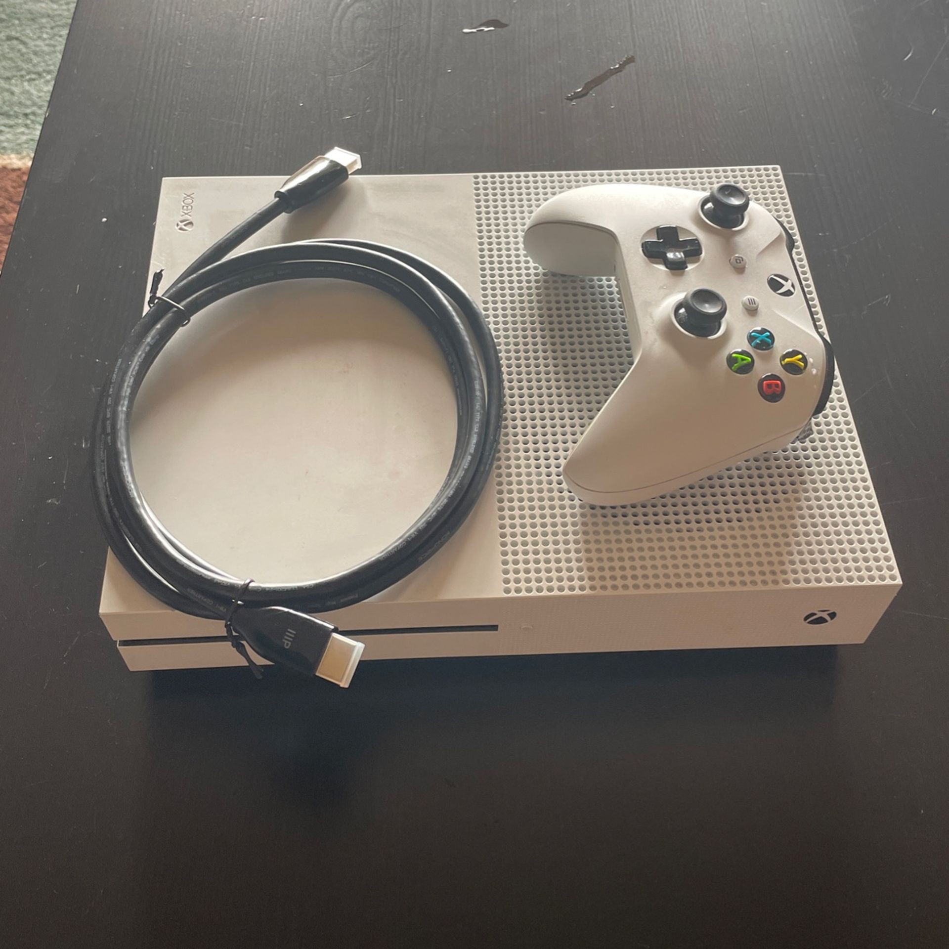 Xbox 1s W/controller