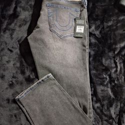 True Religion Men’s Jeans Size 34W *NWT* 