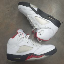 Og Retro Air Jordan 5 "Fire Red" Size 9