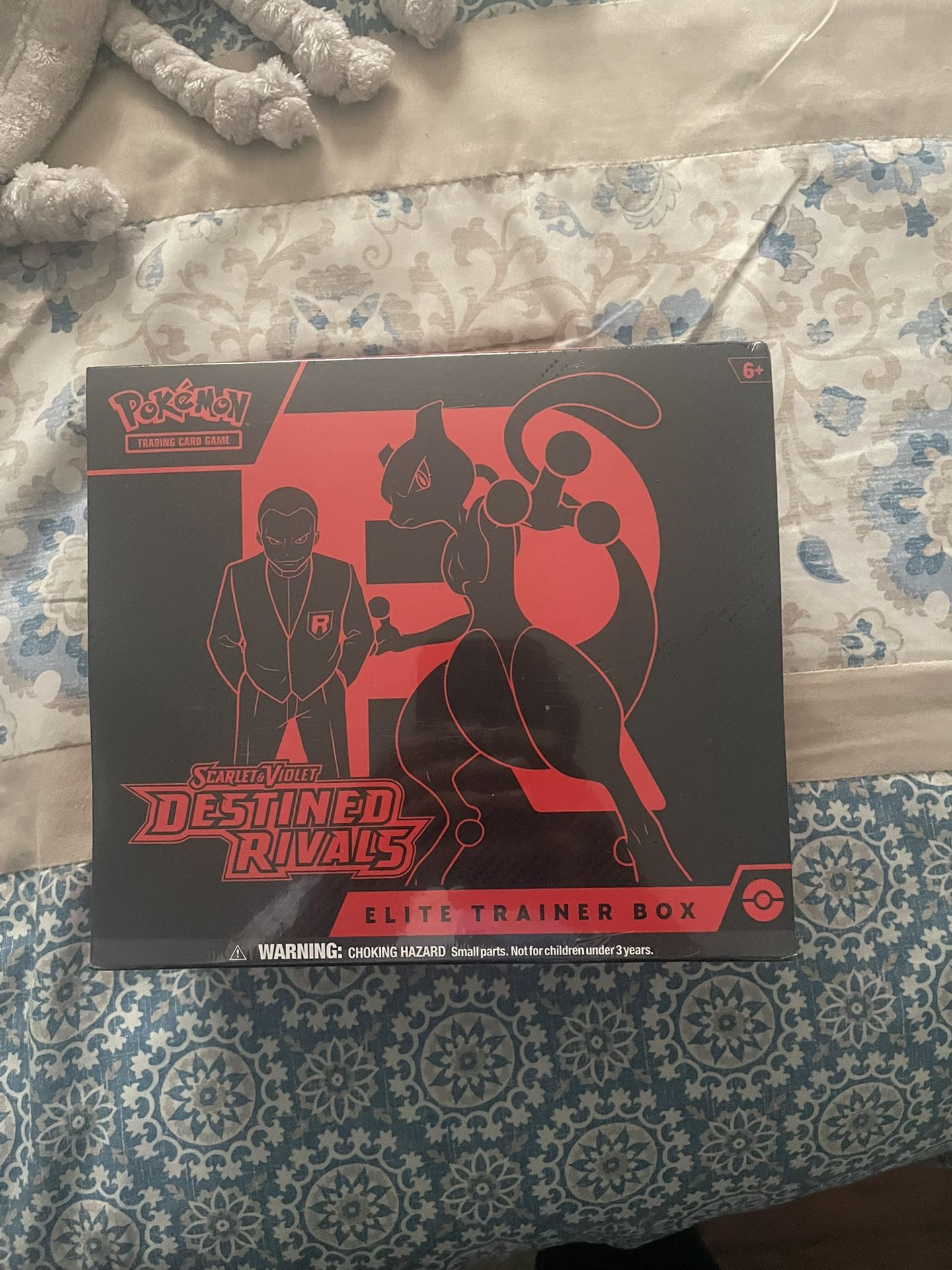 Pokemon Destined Rivals ETB