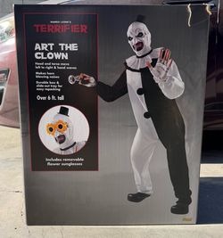 Terrifier animatronic Spirit Halloween