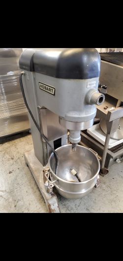 60 Quart Hobart Dough Mixer - Restaurant Equipment