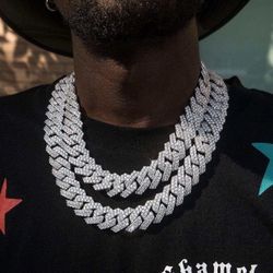 Bust Down Prong Cuban link 