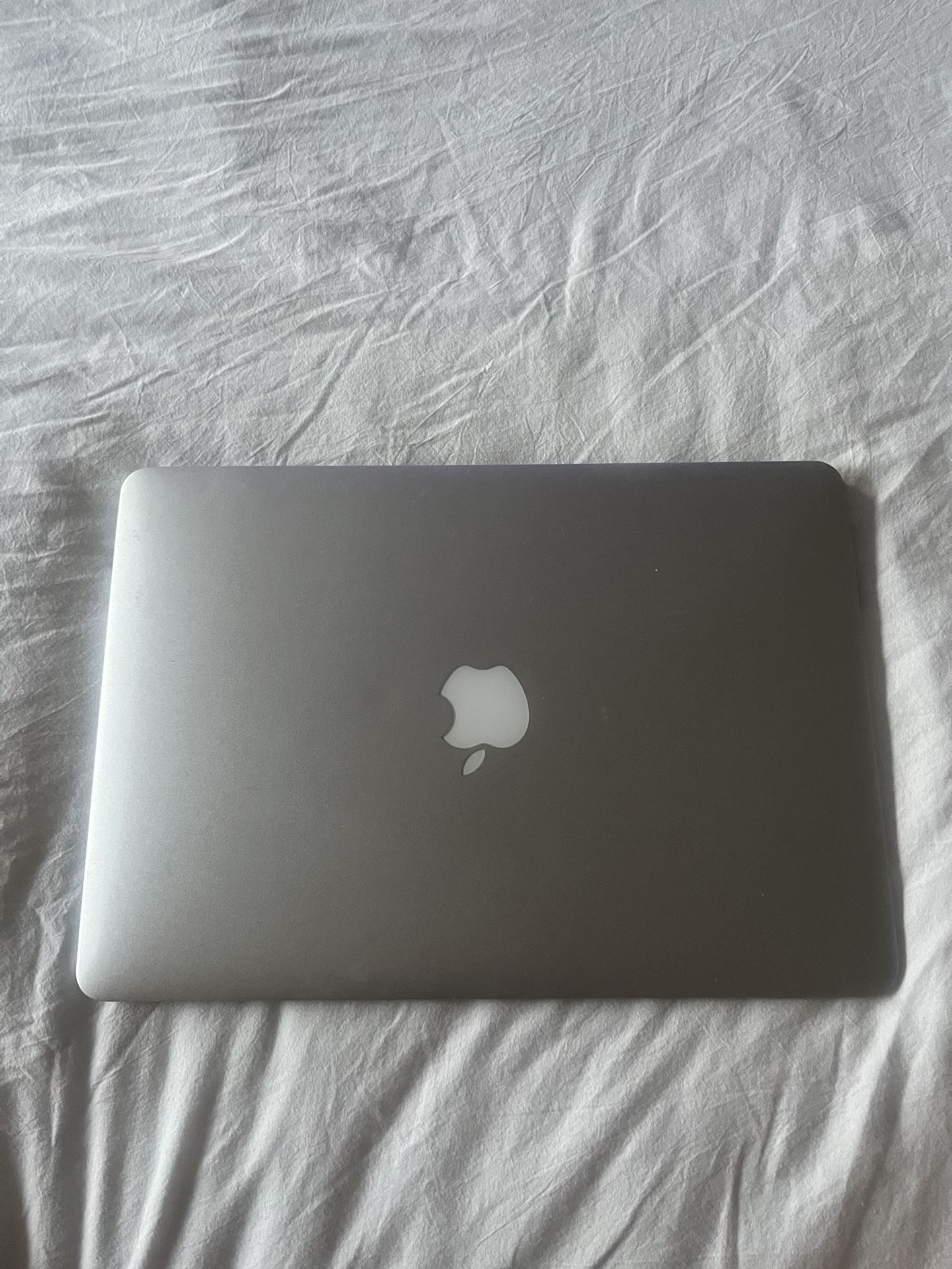 MacBook Air 13-inch 