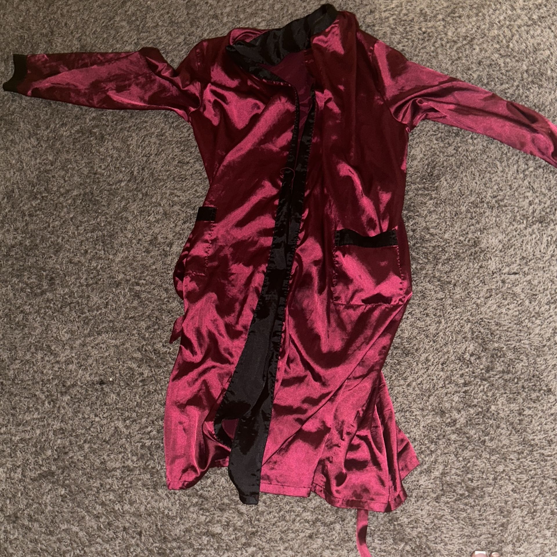 Athentic Slik Robe