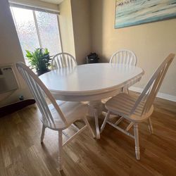 Kitchen Table with Leaf And Extender