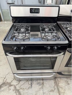 Frigidaire Stainless Steel 4 burner range stove