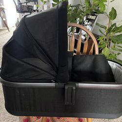Peg Perego Bassinet - Ypsi - Black