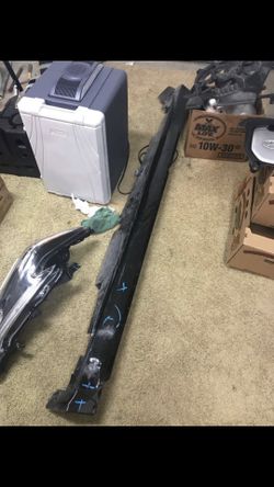 2016 Nissan Maxima RH side skirt