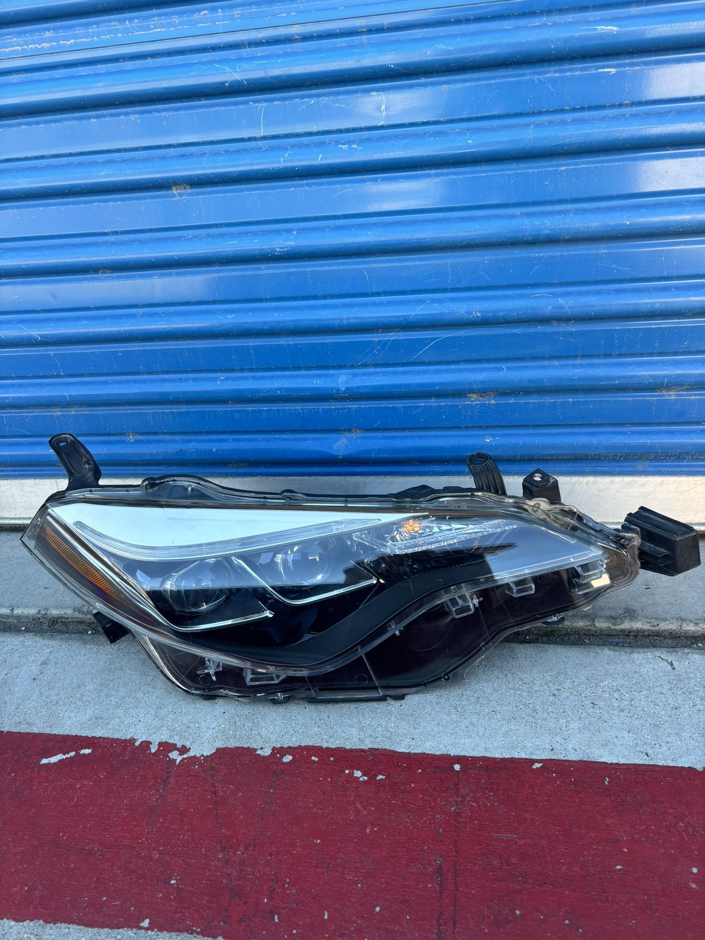 2017,2018,2019 Toyota Corolla Sport Headlight/Foco Delantero Lh Driver Side Ask