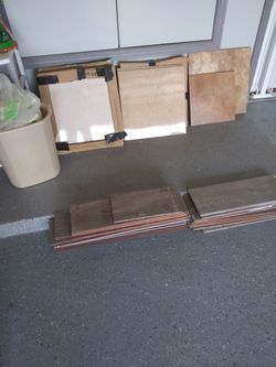 Piso Grande Dos Diferentes Colores Son Dos Cajas De Cada Uno