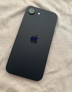 Locked iPhone 16e