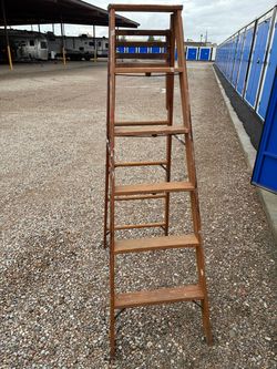 Wooden A-Frame Step Ladder