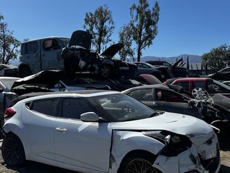 Parts for HYUNDAI VELOSTER 3D COUPE RE:MIX 1.6L 2013 - Stock #14345