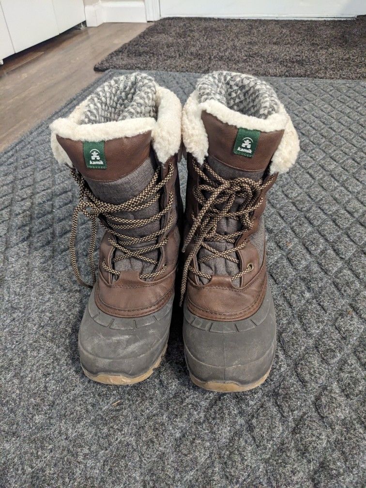 Barely Used Women's Snow Boots
