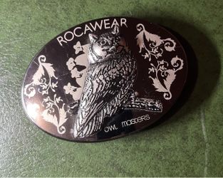 To swear belt buckle