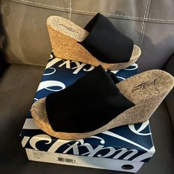 Womens Wedges Size 7.5