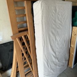 FREE Old Babies R Us Crib and Accessories