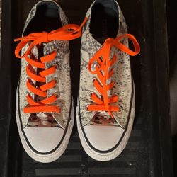 Converse, All-Star, Chuck Taylor Animal Print, Low Top Women’s 6/Men’s 4