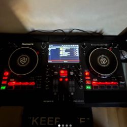 Newmark Dj Setup 