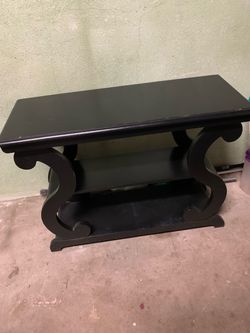 Table measure 35” x28”tall
