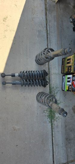 2010-2024 Toyota 4runner stock suspension