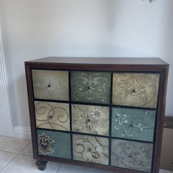 Accent Piece with Storage
