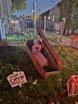 Halloween automated coffin