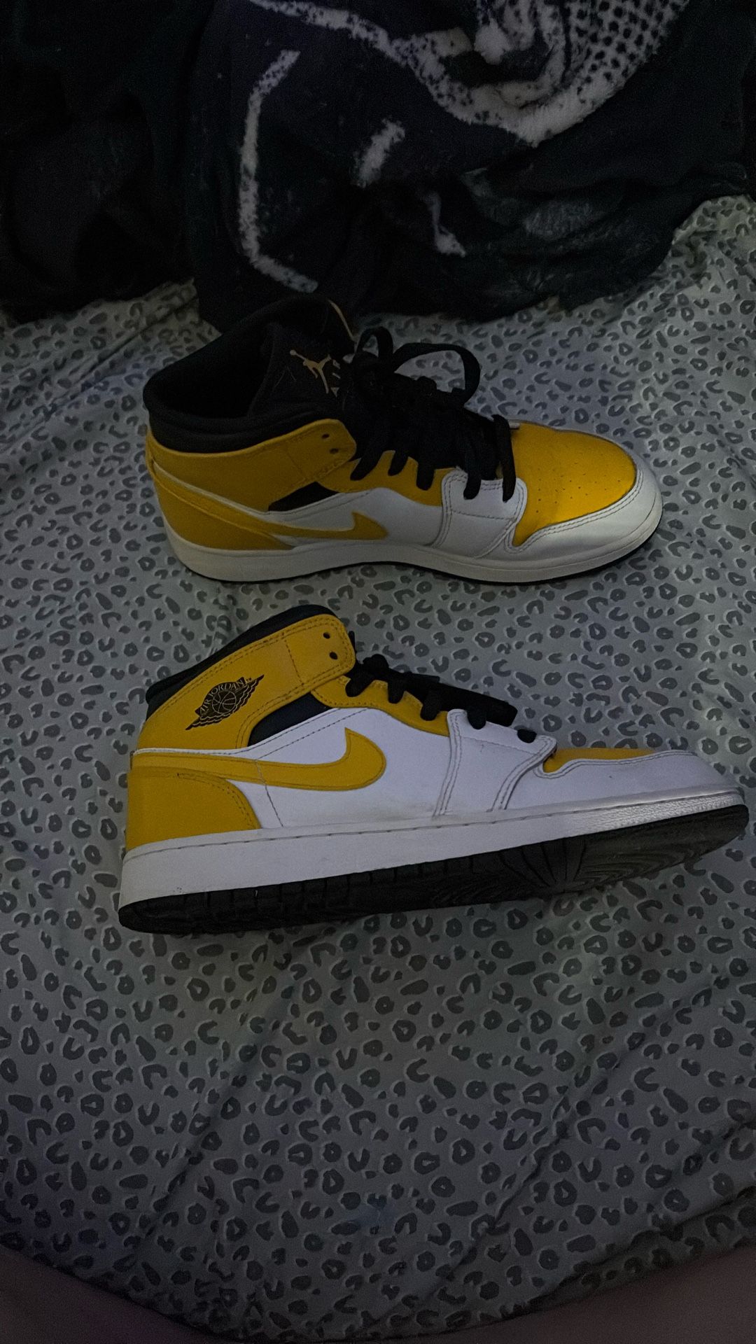 Jordan ones yellow and black and white