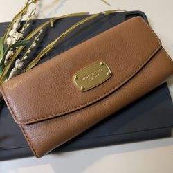 Michael Kors Women’s Brown Soft Leather Bifold Snap Button Zip Big Long Wallet
