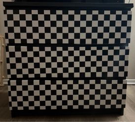 Kids Checkered Dresser