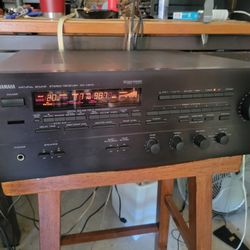 Yamaha RX-V870 Home Theatre A/V Stereo Receiver
