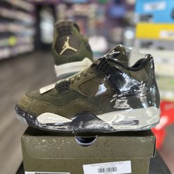 Air Jordan 4 “Craft Medium Olive” 