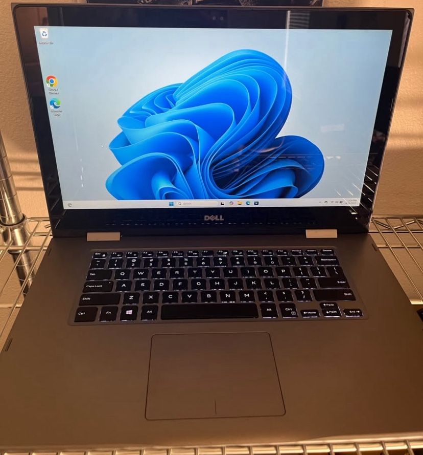 Dell Inpiron 15" LAPTOP/TABLET Touchscreen i7 8550 @ 1.80GHZ 16GB RAM 512GB M.2 DRIVE