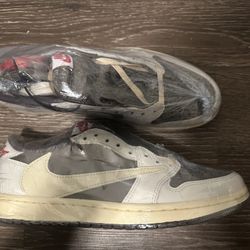 Travis Scott Air Jordan 1 Mocha Size 8.5