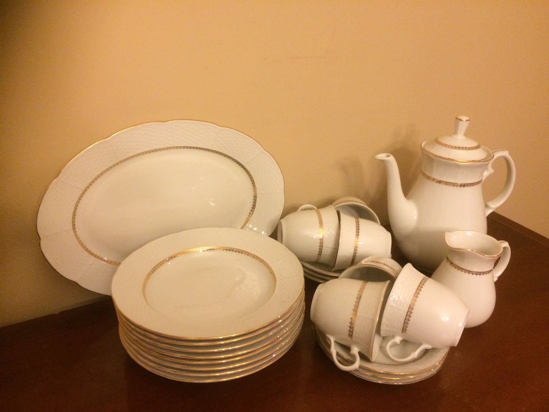 Coffee/tea cups, plates, dish