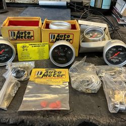 Lot Of 6 Auto Meter Gauges 